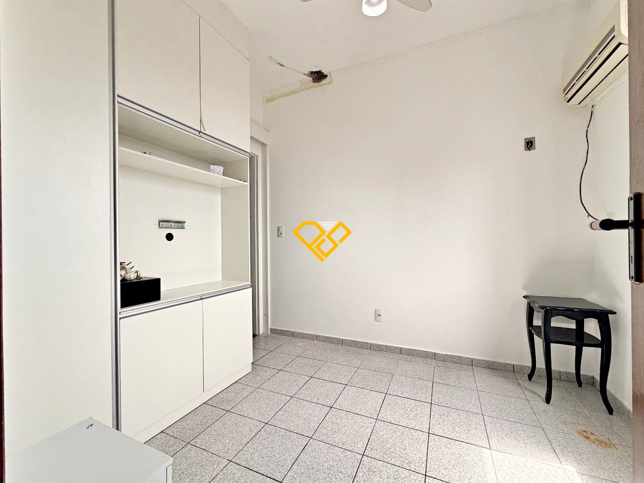 Apartamento à venda no Aparecida: Dependência