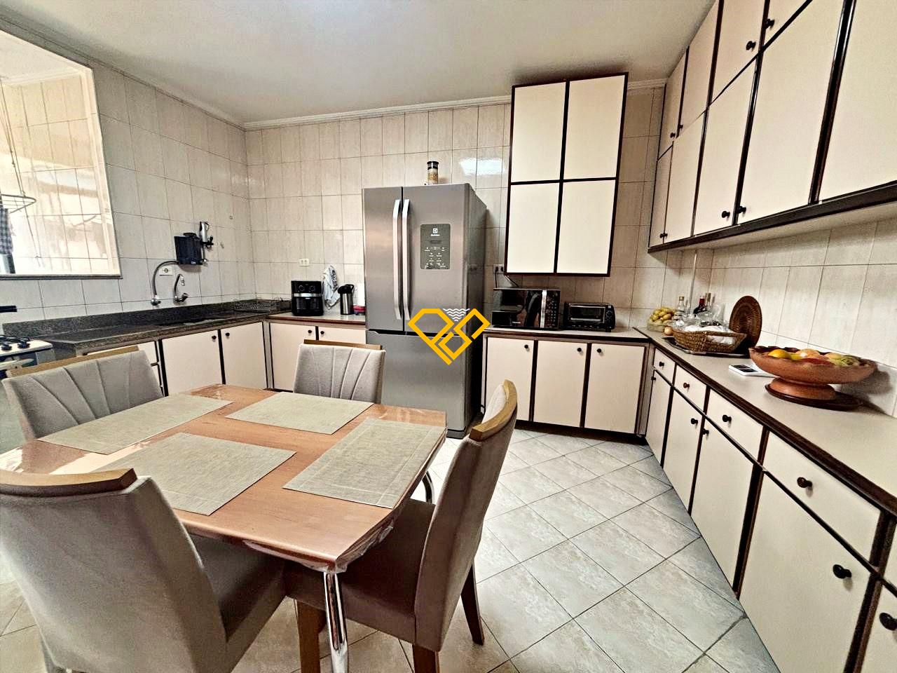 Apartamento à venda no Ponta da Praia: Cozinha