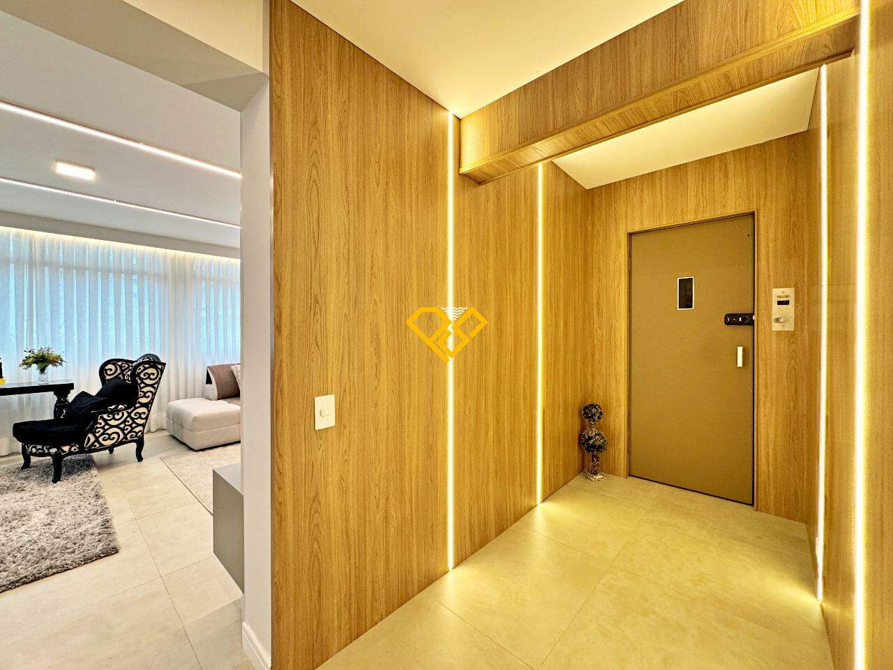Apartamento à venda no Boqueirão: Hall de entrada