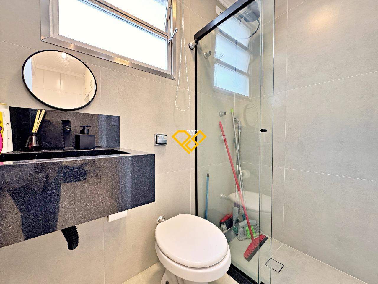 Apartamento à venda no Boqueirão: Wc de serviço