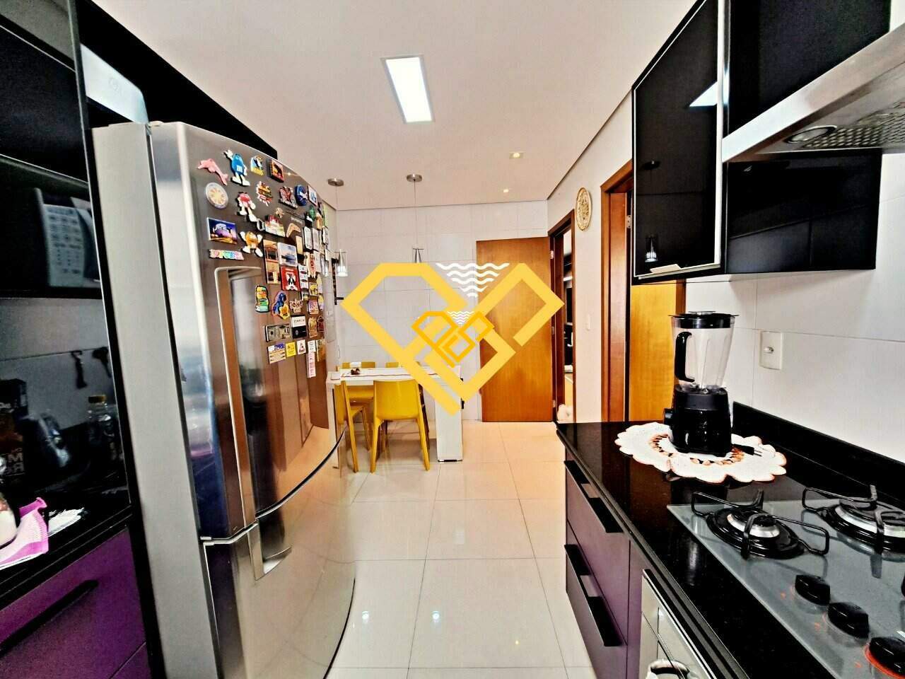 Apartamento à venda no Gonzaga: Cozinha