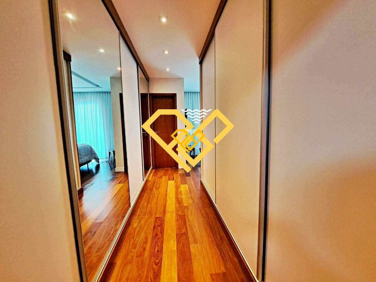 Apartamento à venda no Gonzaga: Closet suíte master