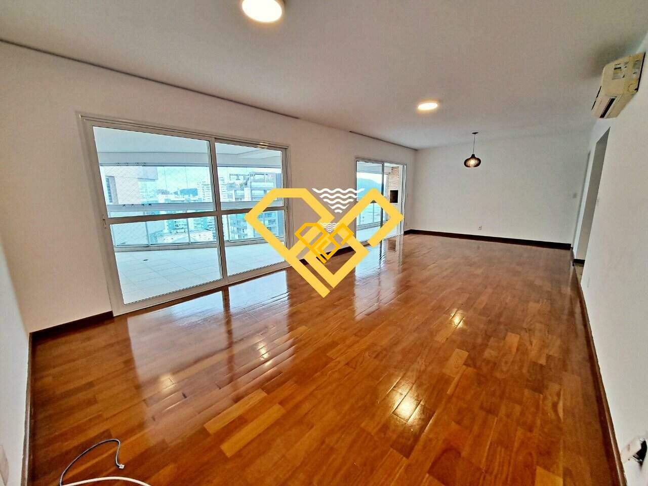 Apartamento à venda no Embaré: Sala