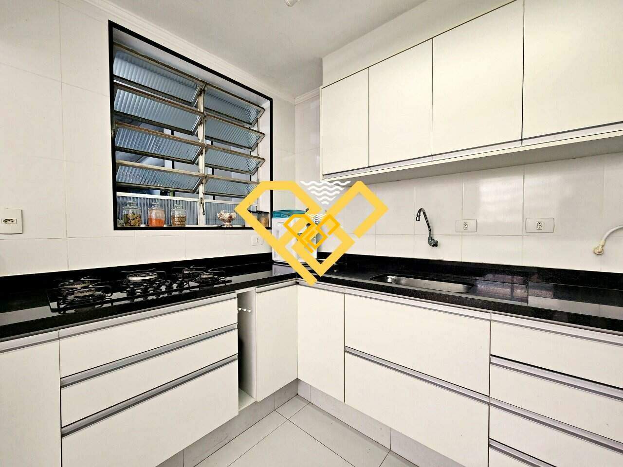 Sobrado à venda no Boqueirão: