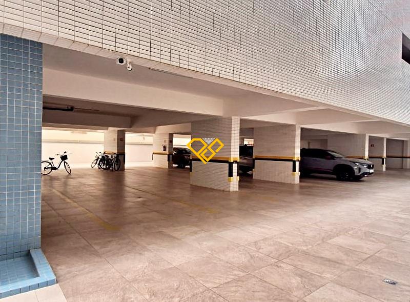 Apartamento à venda no Embaré: Garagem
