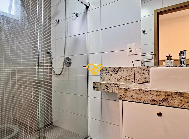 Apartamento à venda no Embaré: Wc suíte