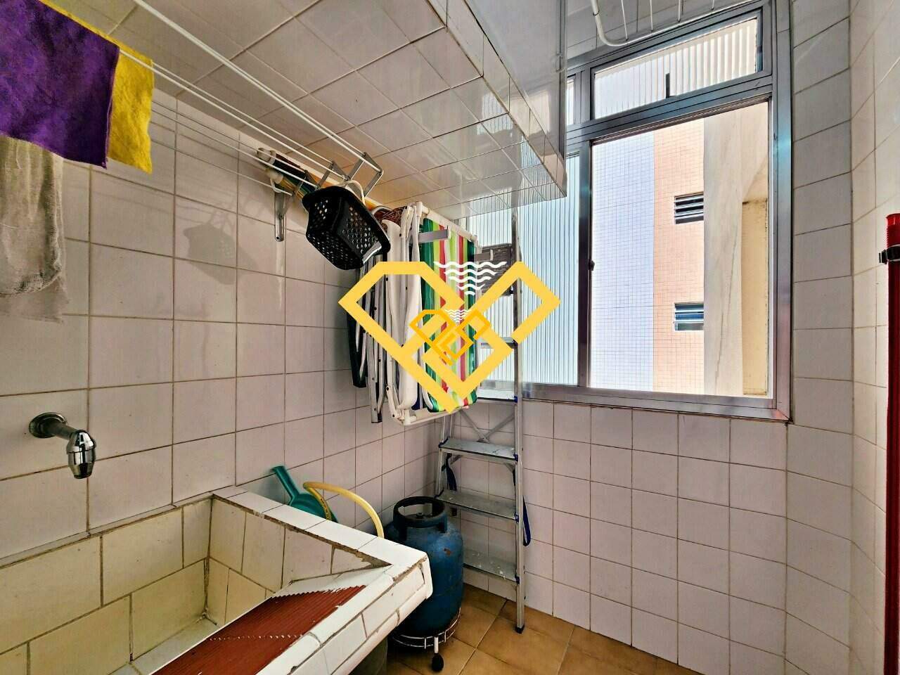 Apartamento à venda no Gonzaga: Área de serviço
