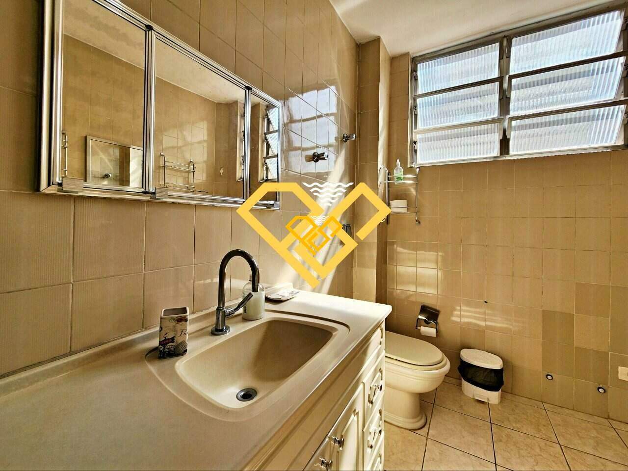 Apartamento à venda no Gonzaga: Wc social