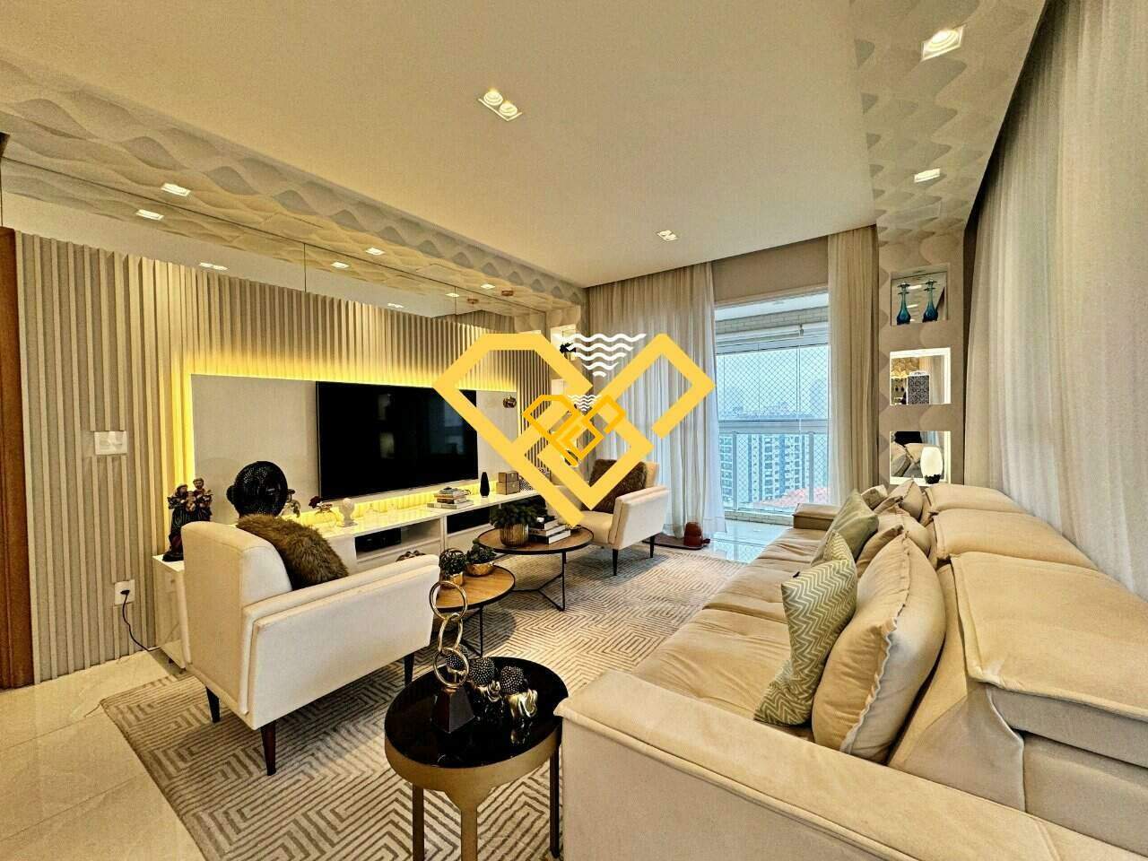 Apartamento à venda no Ponta da Praia: Sala