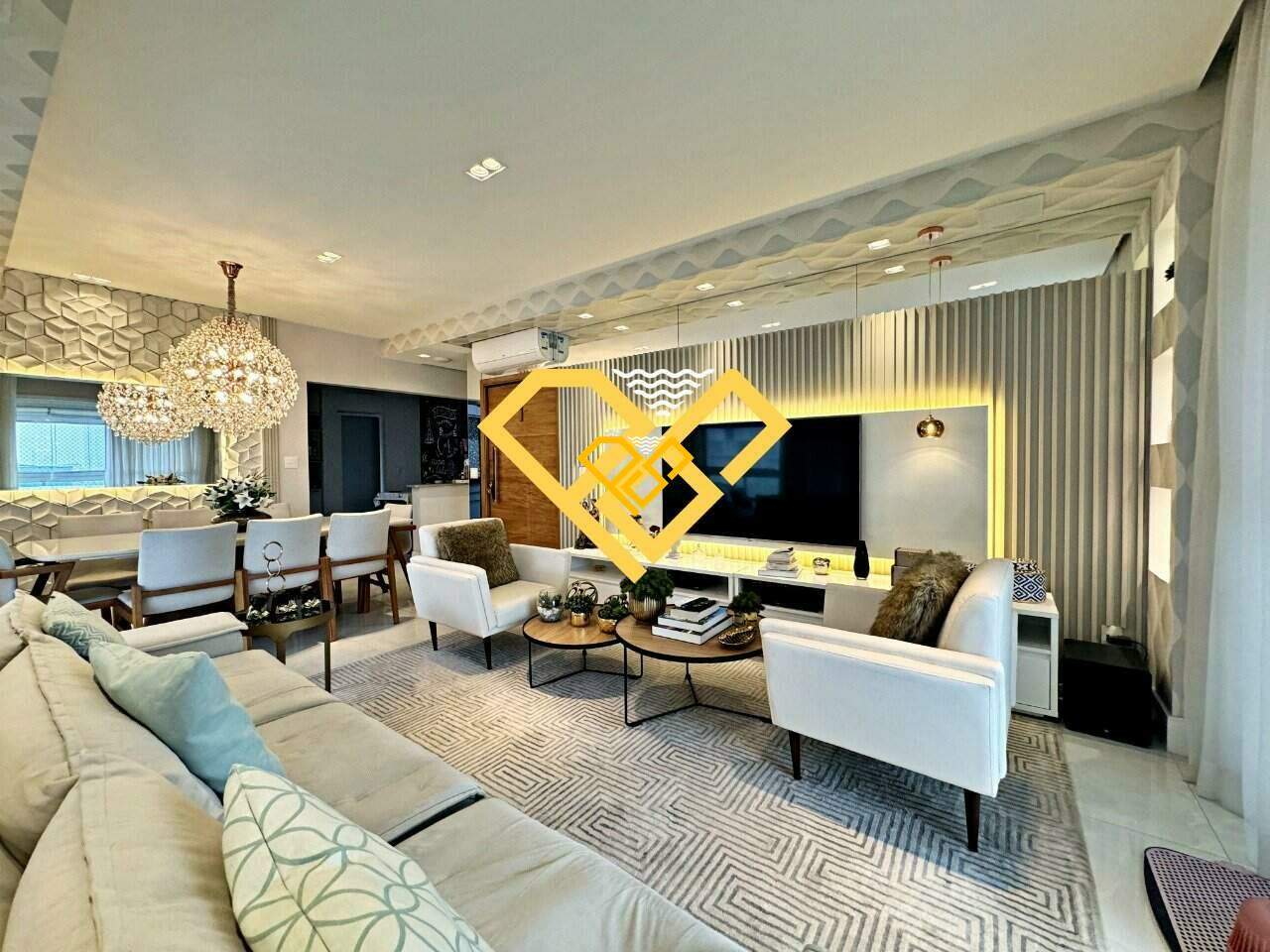 Apartamento à venda no Ponta da Praia: Sala