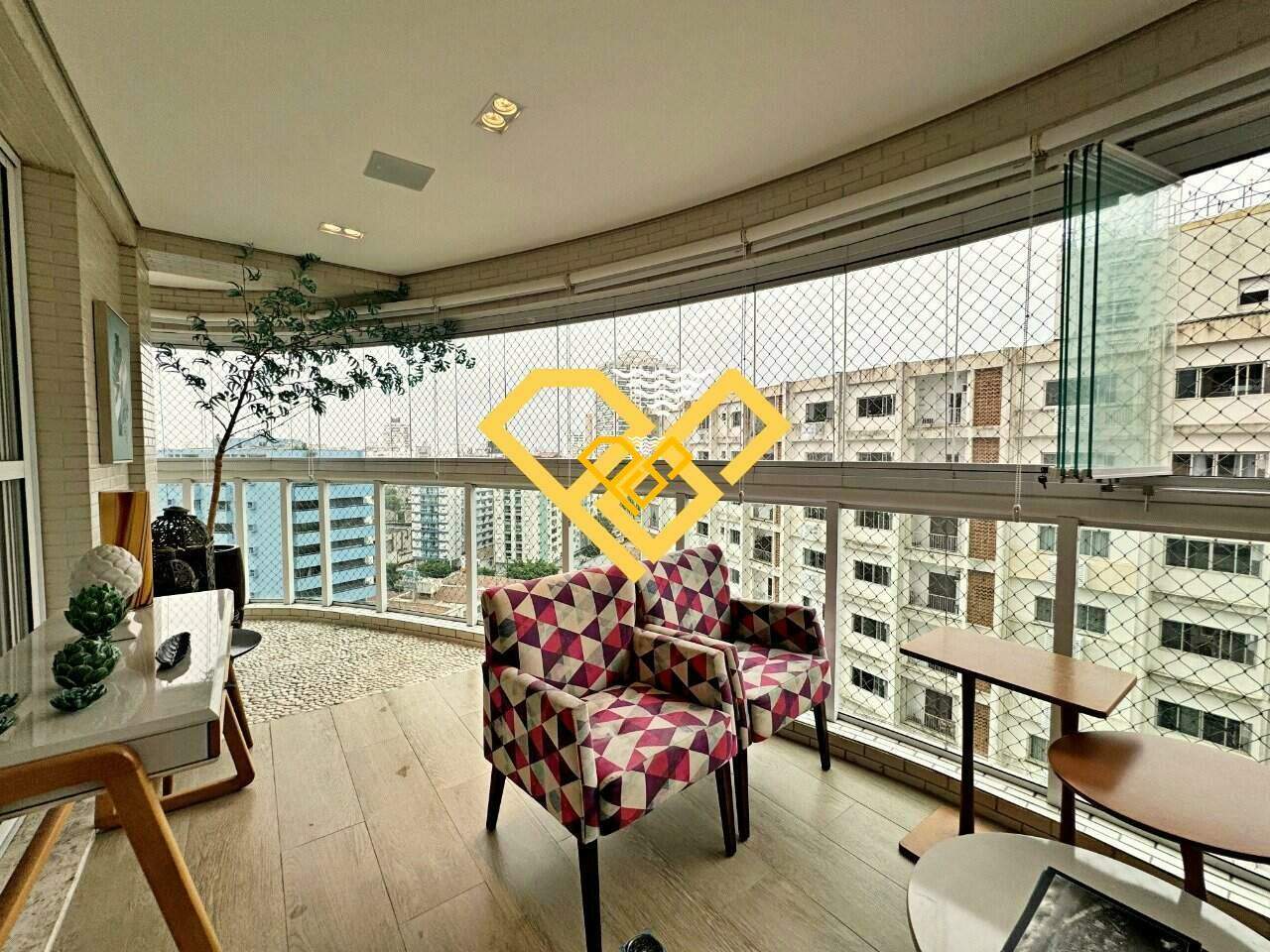 Apartamento à venda no Ponta da Praia: Varanda gourmet