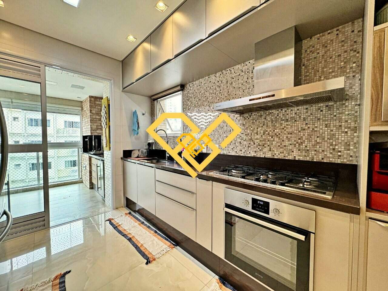 Apartamento à venda no Ponta da Praia: Cozinha
