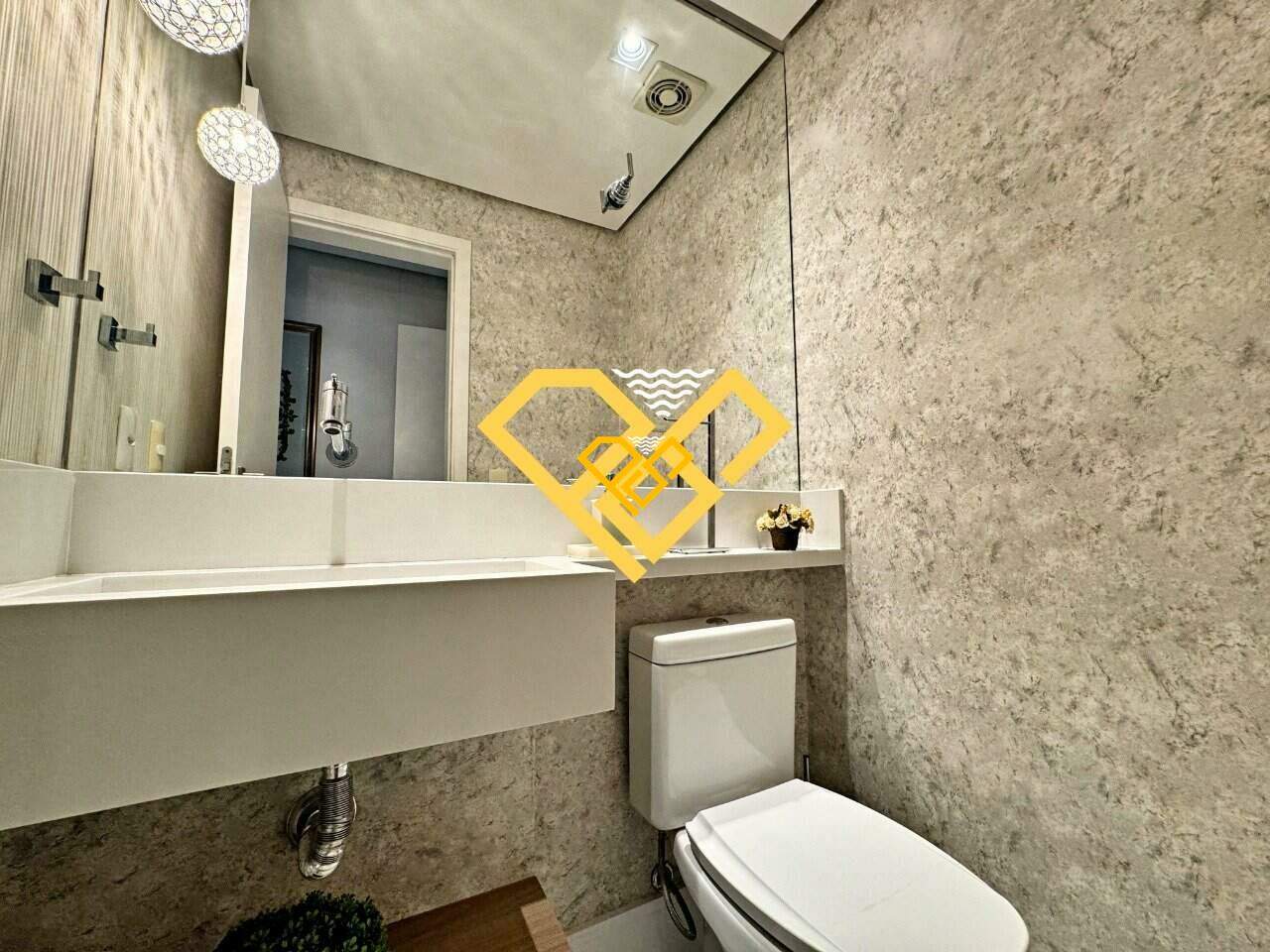 Apartamento à venda no Ponta da Praia: Lavabo