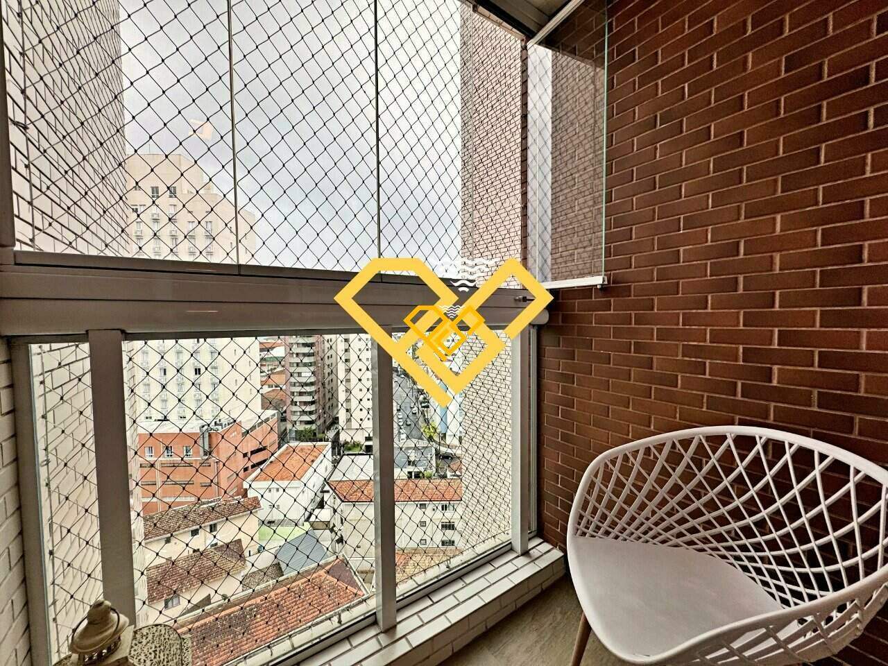Apartamento à venda no Ponta da Praia: Varanda