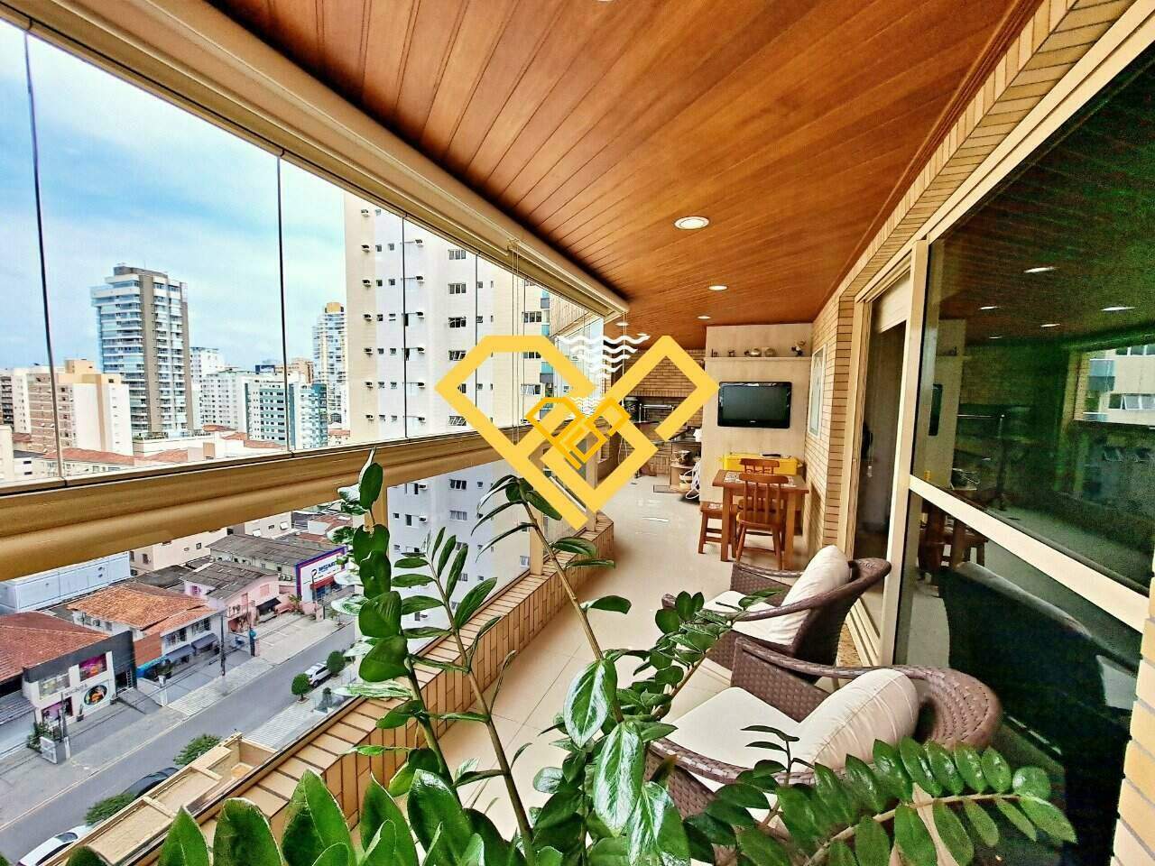 Apartamento à venda no Embaré: Varanda