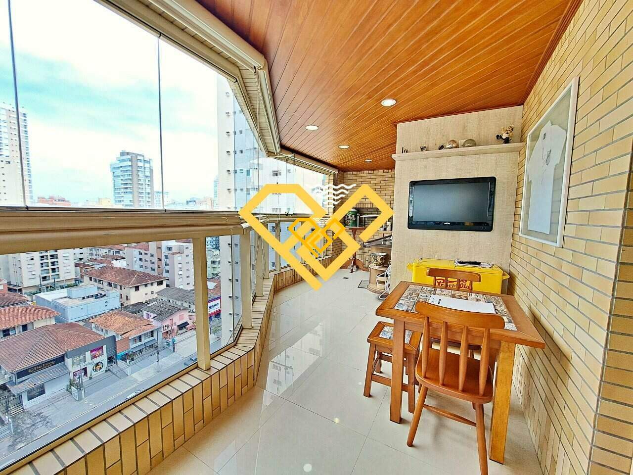 Apartamento à venda no Embaré: Varanda