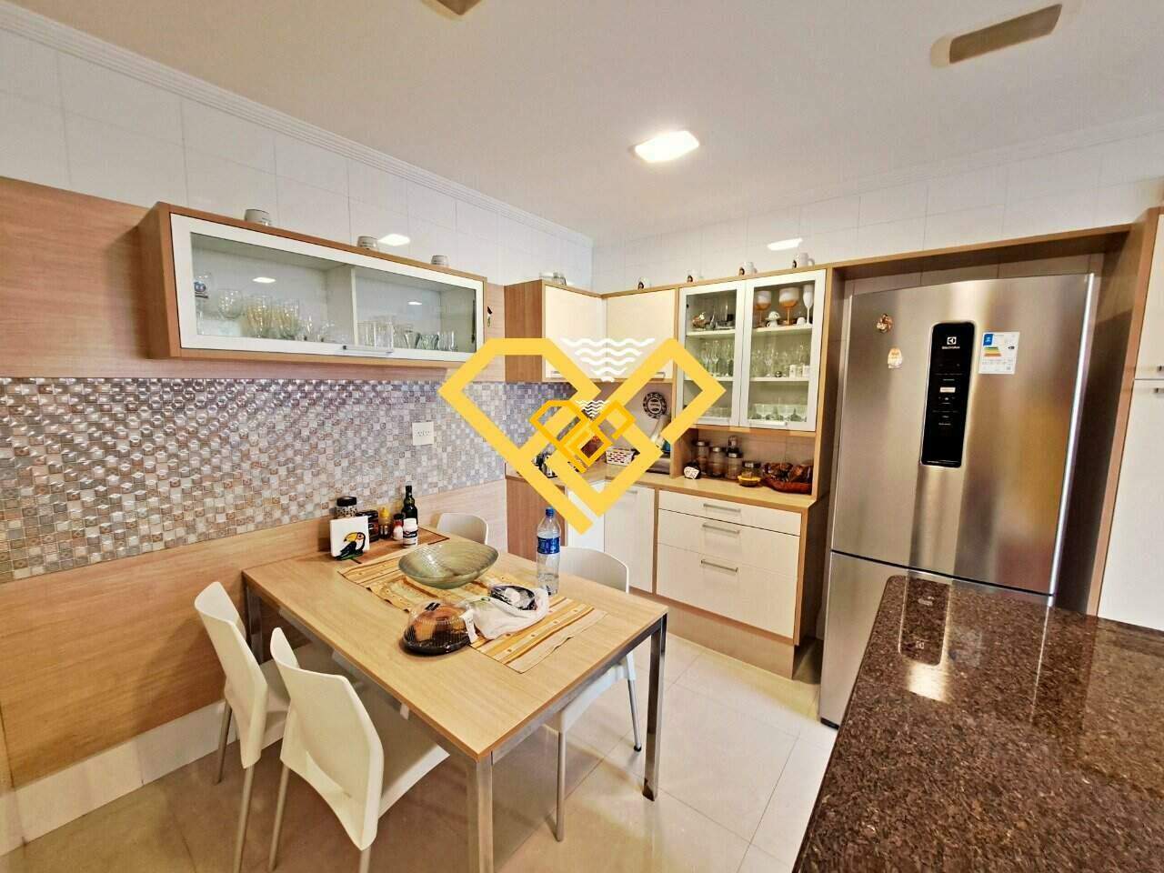 Apartamento à venda no Embaré: Cozinha