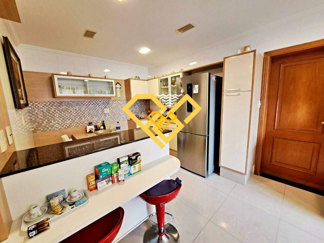 Apartamento à venda no Embaré: Cozinha