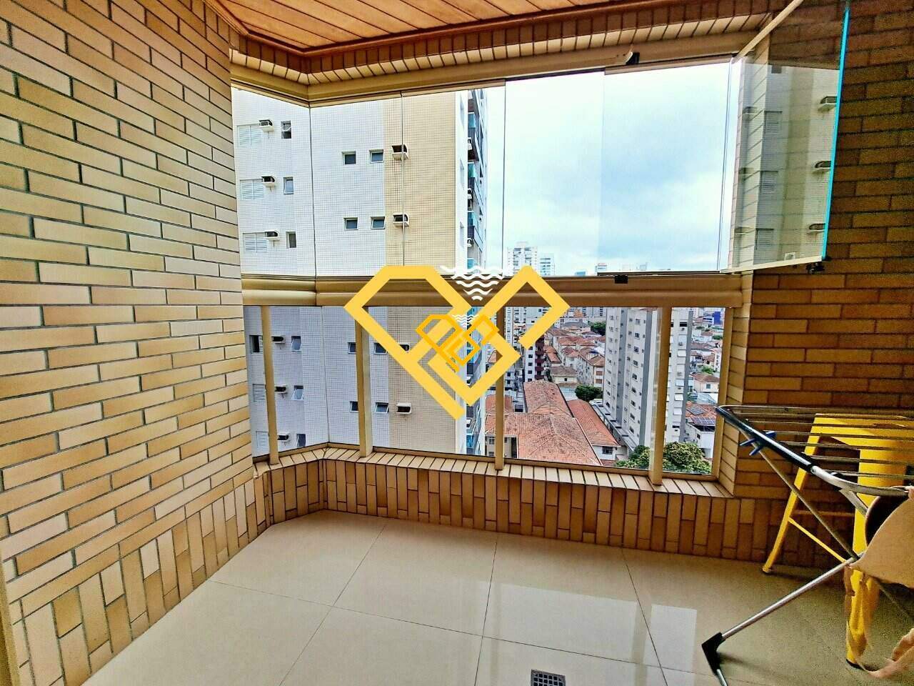 Apartamento à venda no Embaré: Varanda suíte 1