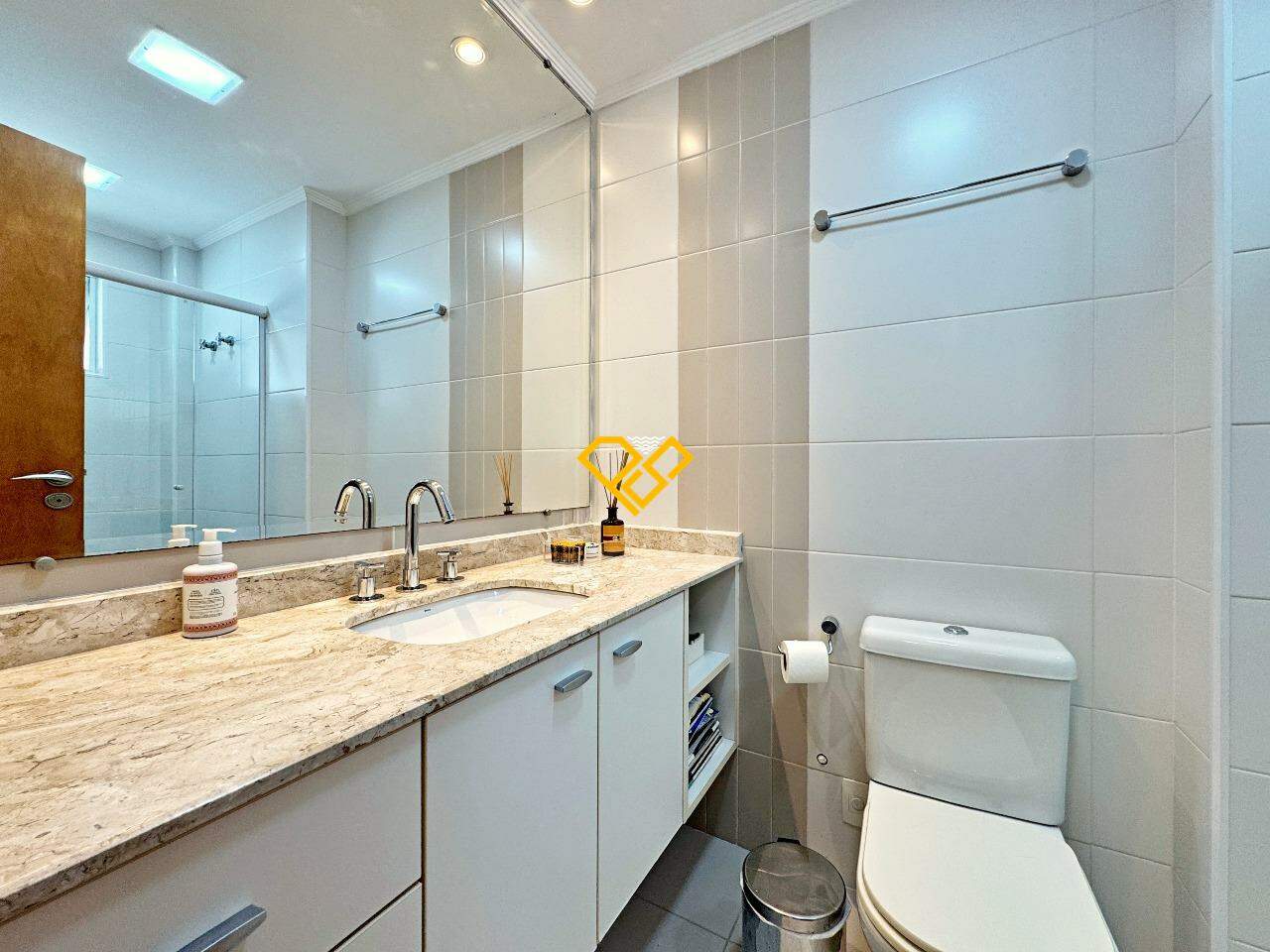 Apartamento à venda no Aparecida: Wc suíte 1