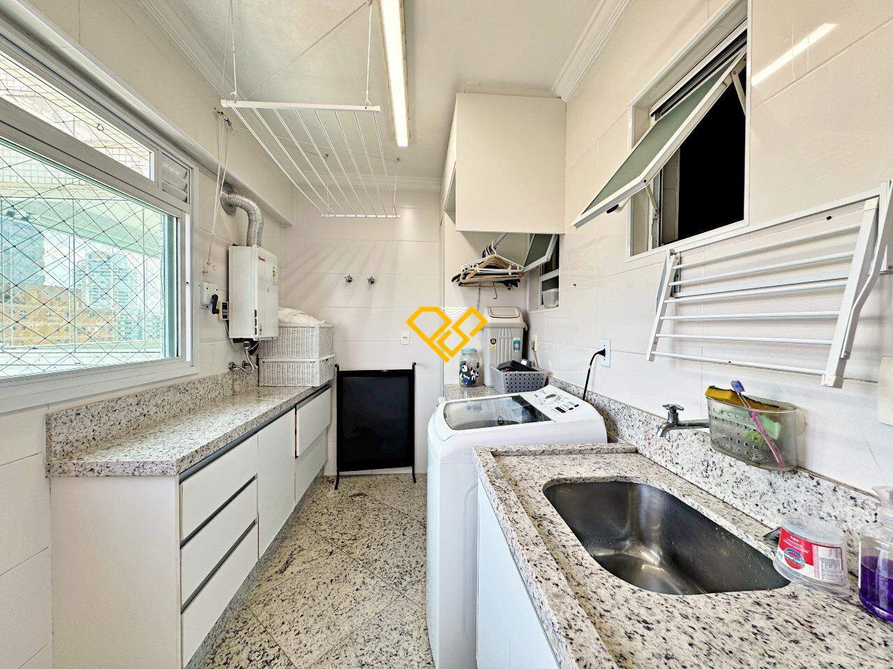 Apartamento à venda no Aparecida: Área de serviço