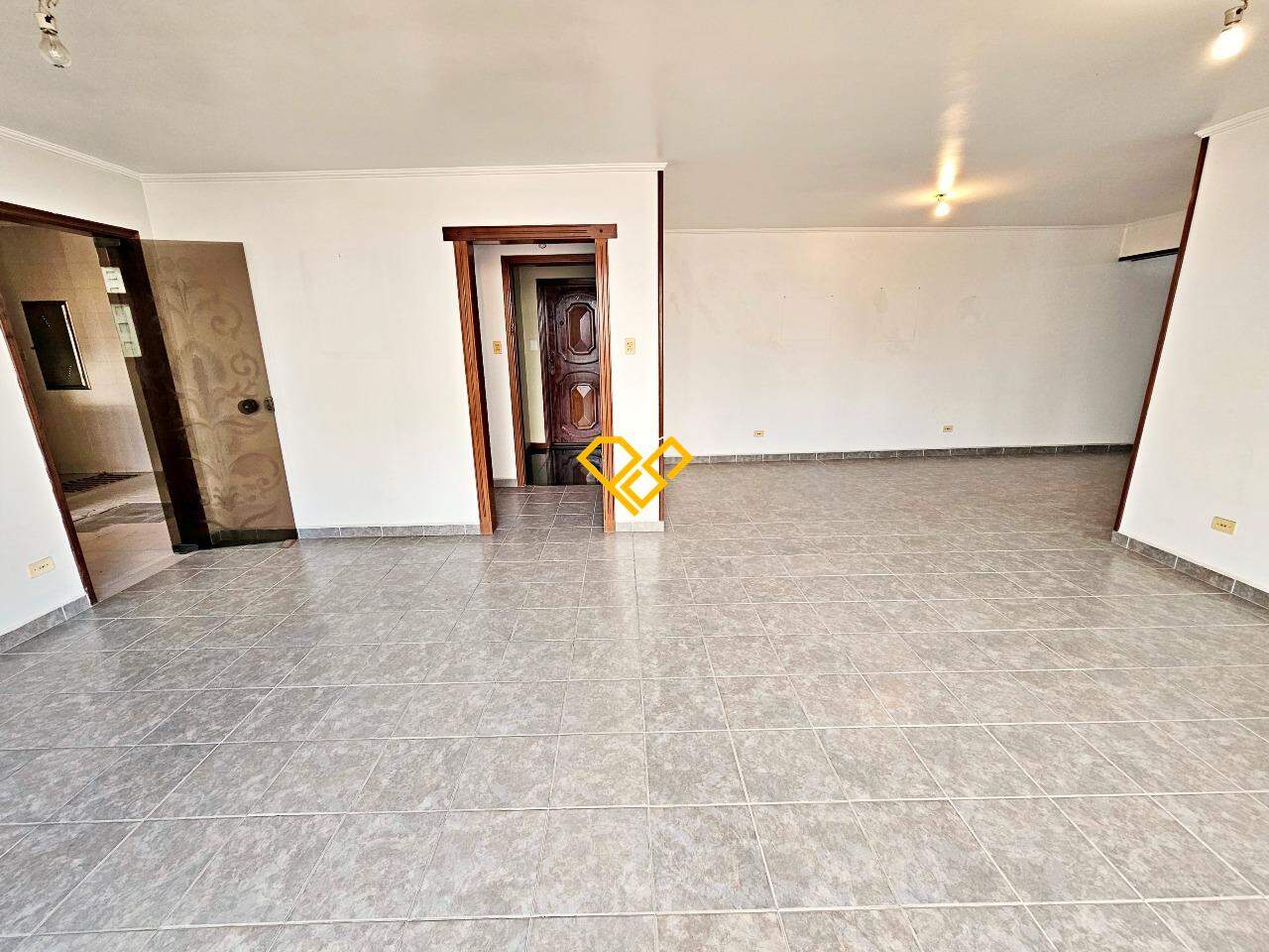 Apartamento à venda no Ponta da Praia: Sala