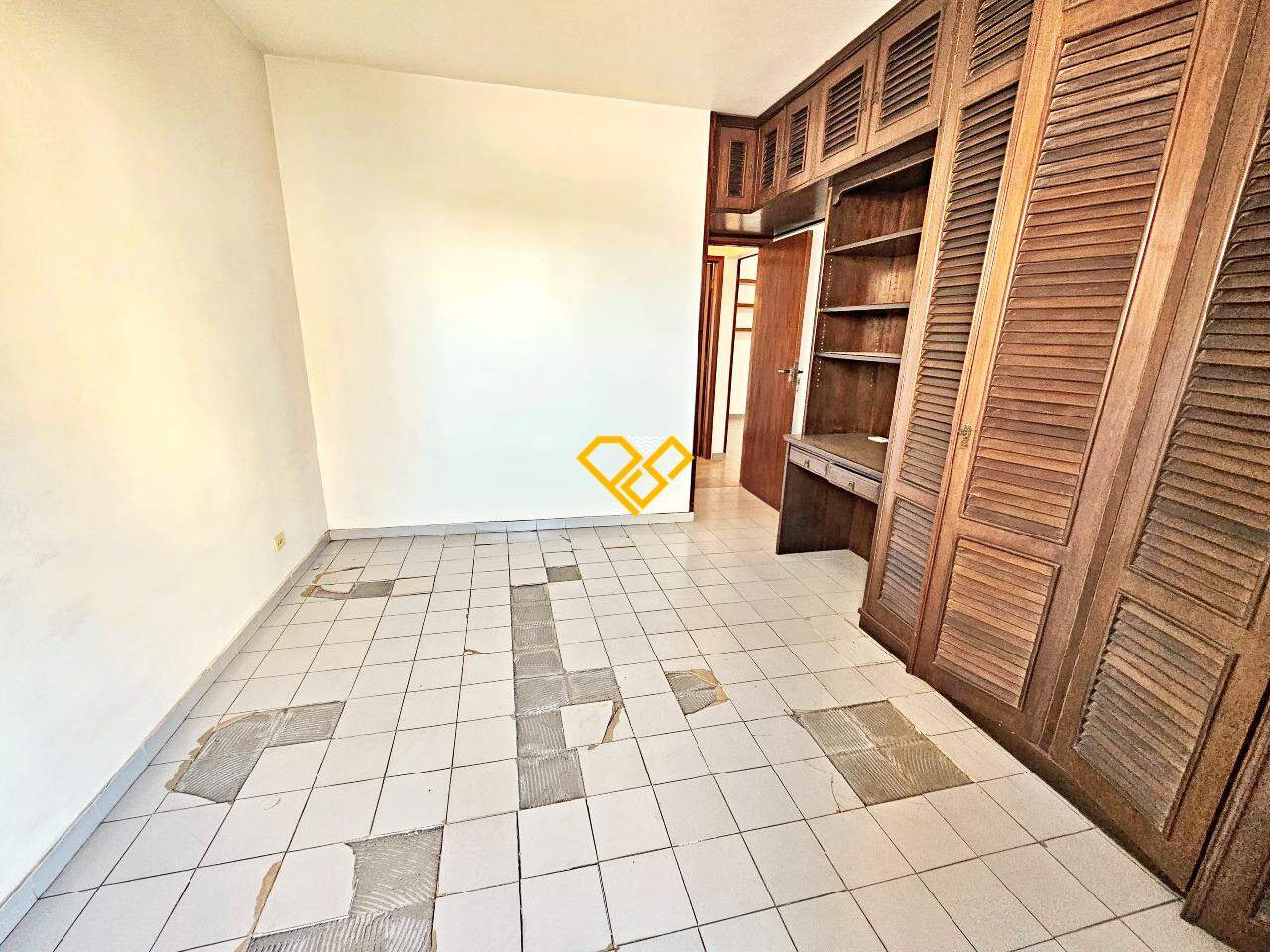 Apartamento à venda no Ponta da Praia: 