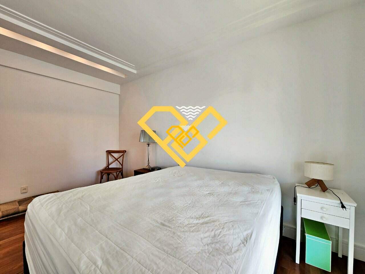 Apartamento à venda no Ponta da Praia: Dormitório 1 - suíte