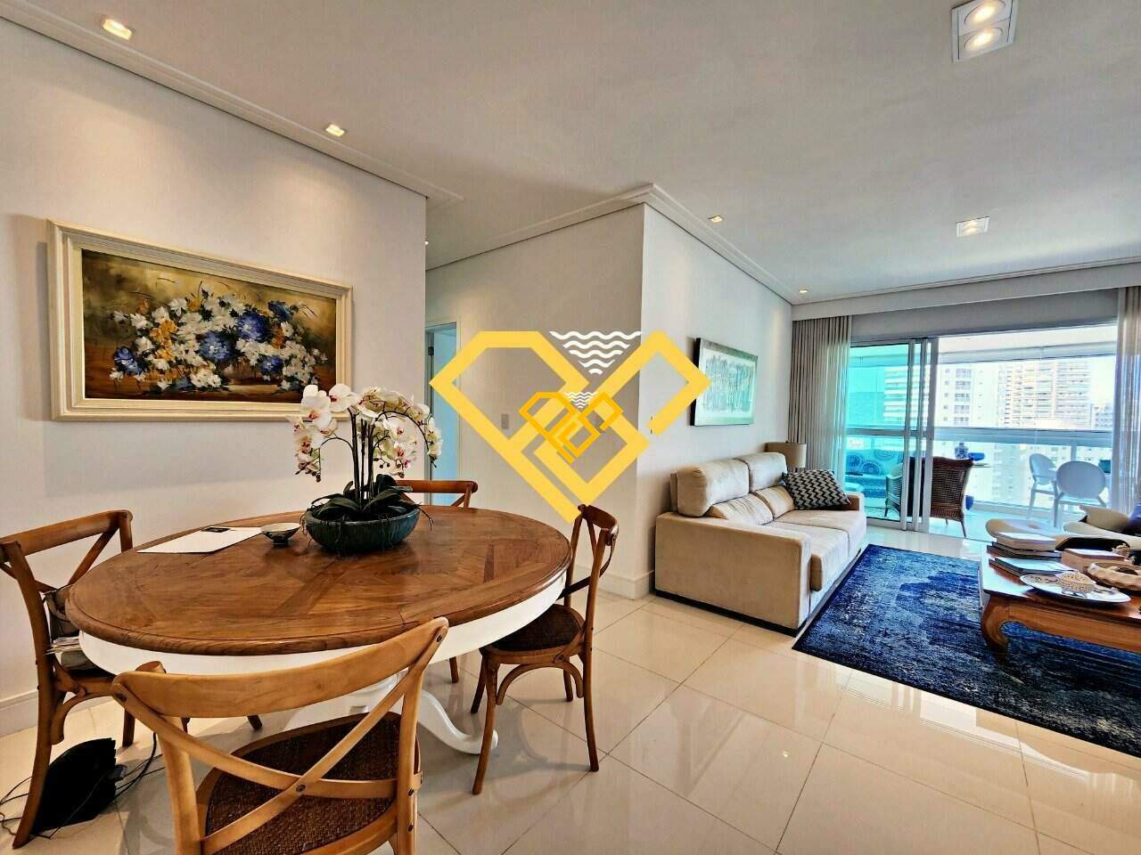 Apartamento à venda no Ponta da Praia: Sala