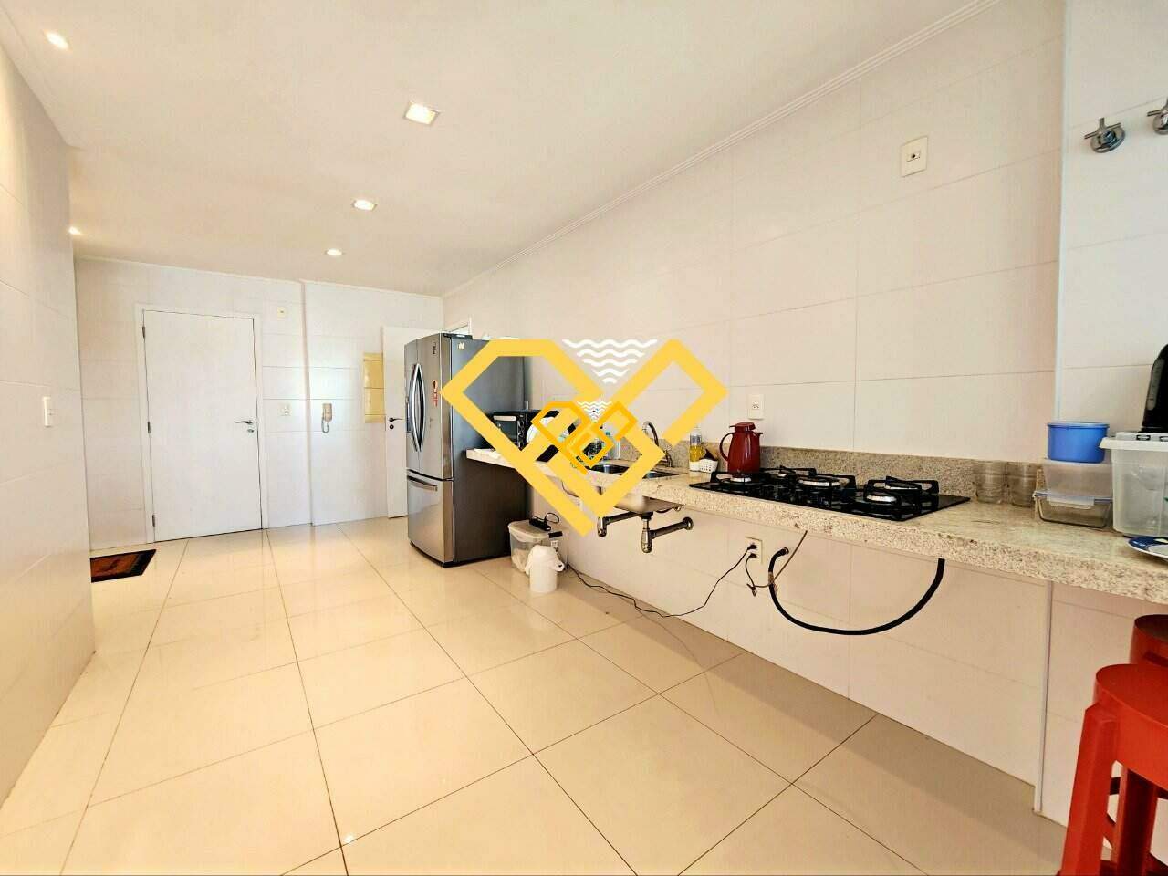 Apartamento à venda no Ponta da Praia: Cozinha