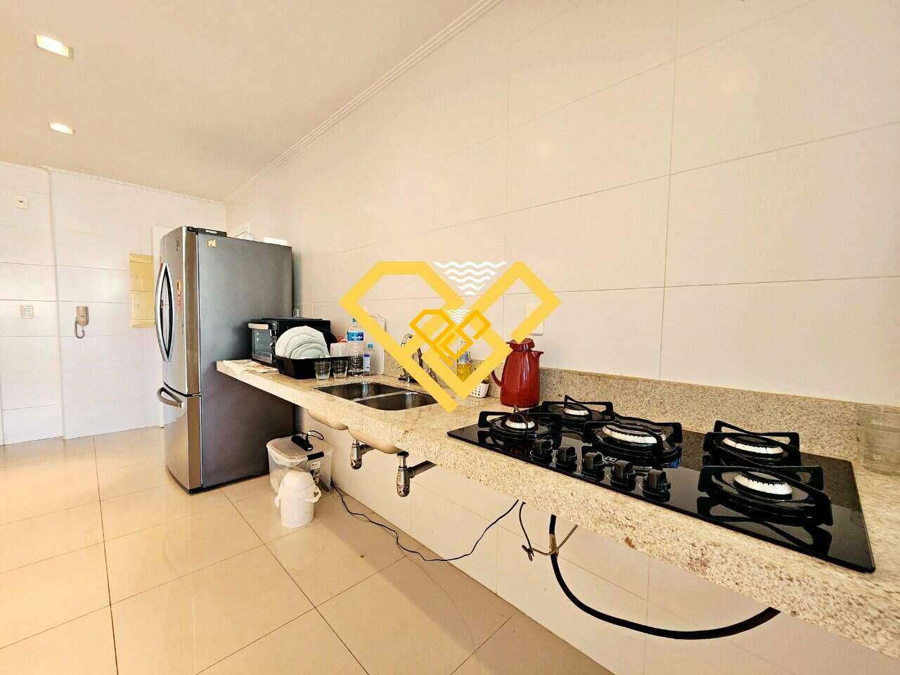 Apartamento à venda no Ponta da Praia: Cozinha