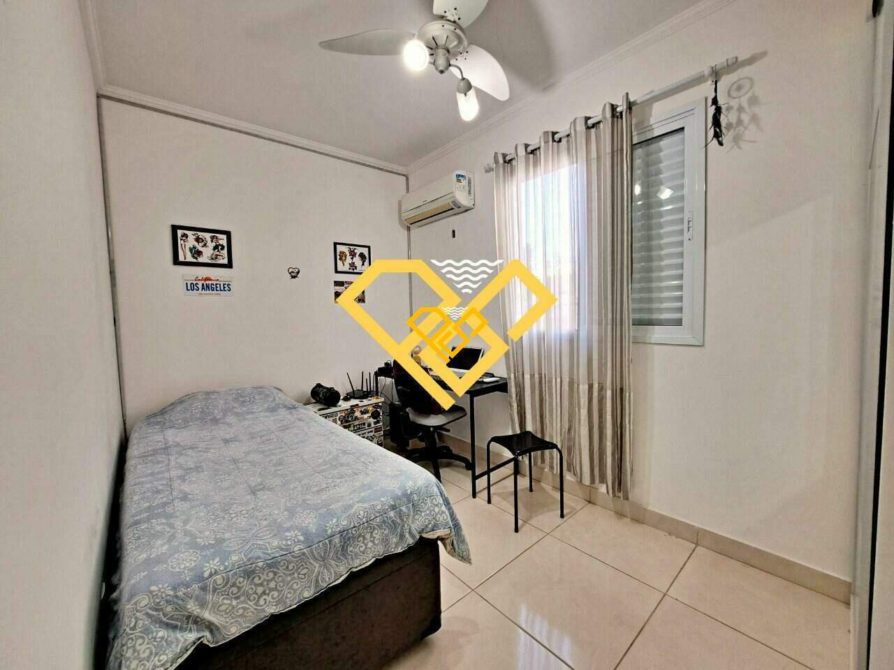 Sobreposta Alta à venda no Ponta da Praia: Dormitório 3