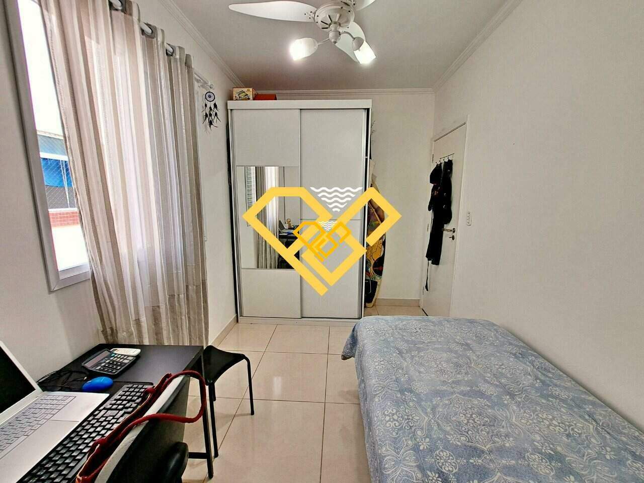 Sobreposta Alta à venda no Ponta da Praia: Dormitório 3
