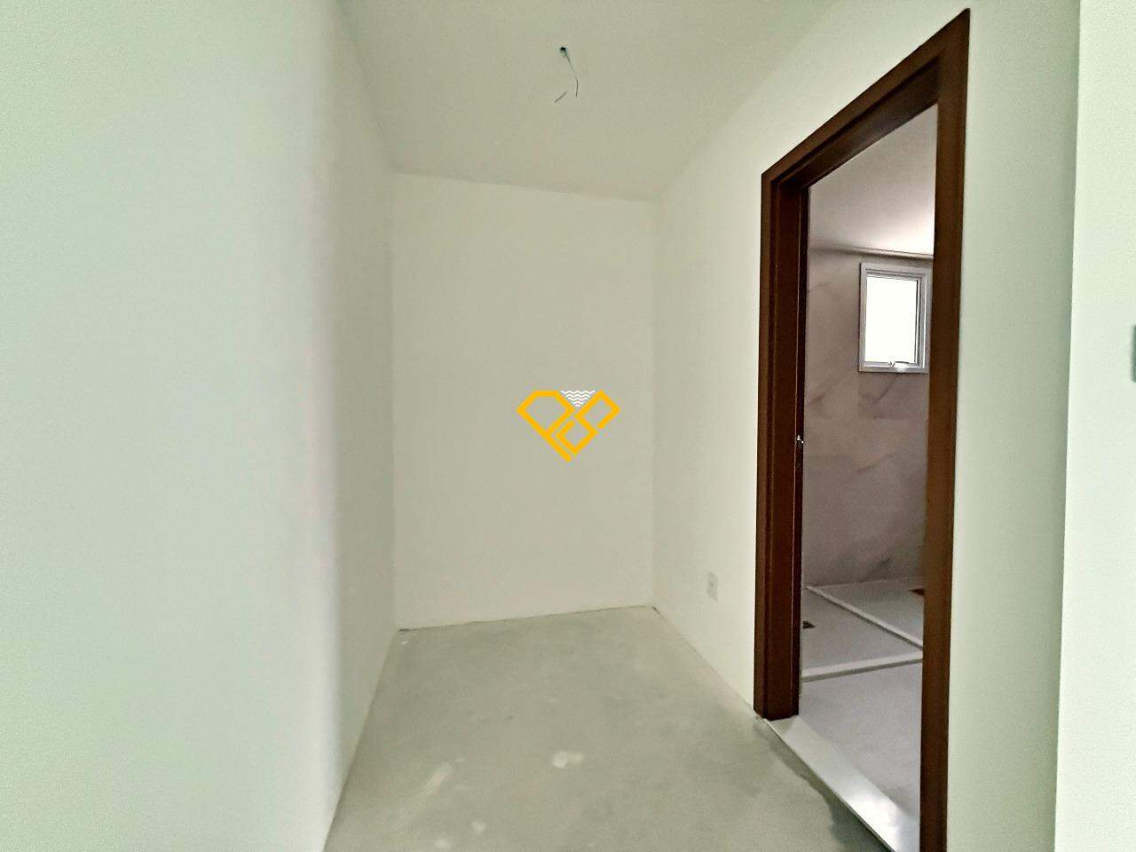 Apartamento à venda no Aparecida: Suíte 1 - master - closet