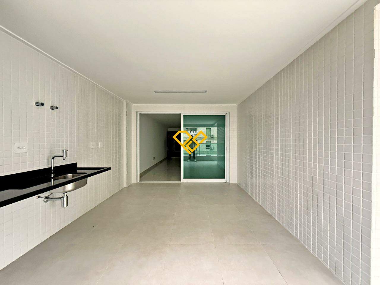 Apartamento à venda no Aparecida: Varanda