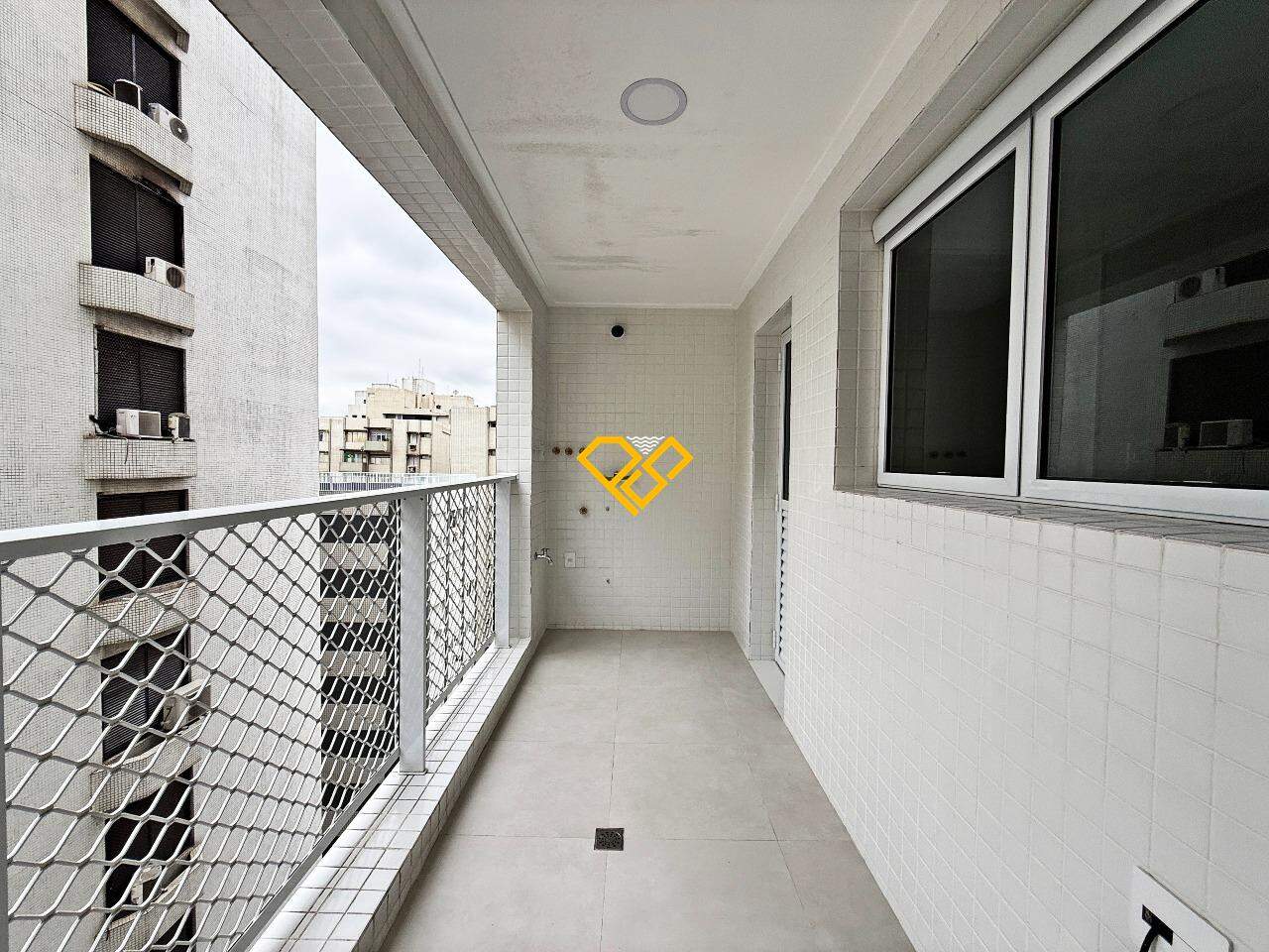 Apartamento à venda no Aparecida: varanda tecnícia