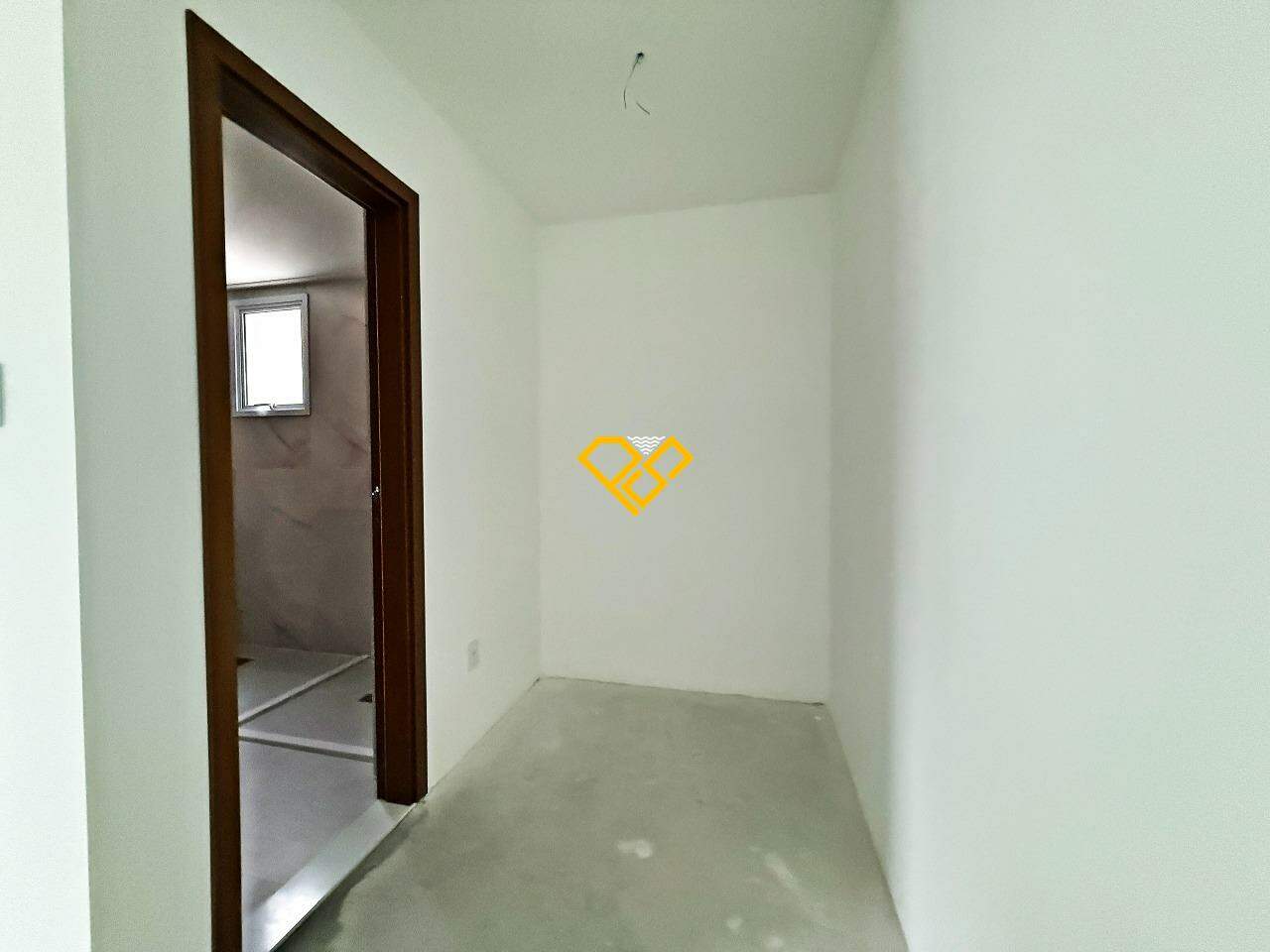 Apartamento à venda no Aparecida: closet suíte master
