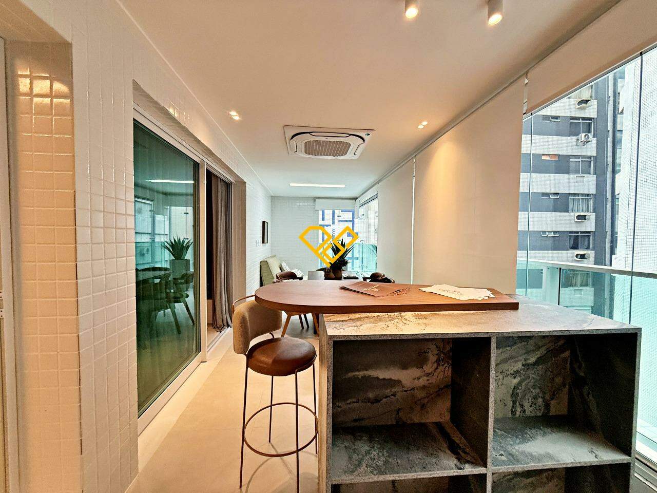 Apartamento à venda no Aparecida: Varanda