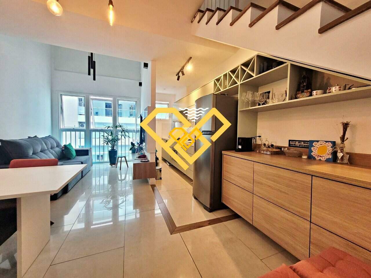 Apartamento à venda no Gonzaga: Sala e cozinha