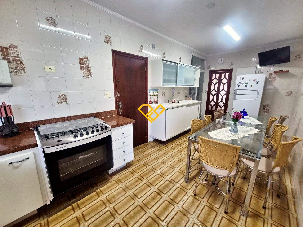 Apartamento à venda no Gonzaga: Cozinha