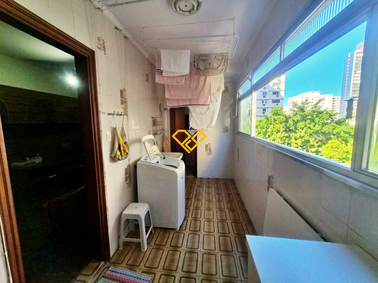 Apartamento à venda no Gonzaga: Área de serviço