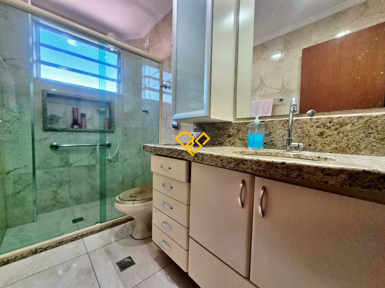 Apartamento à venda no Gonzaga: Wc social