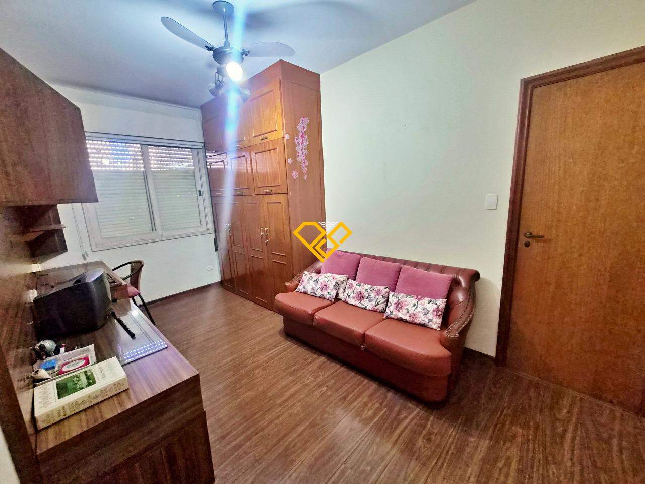 Apartamento à venda no Gonzaga: Dependência revertida