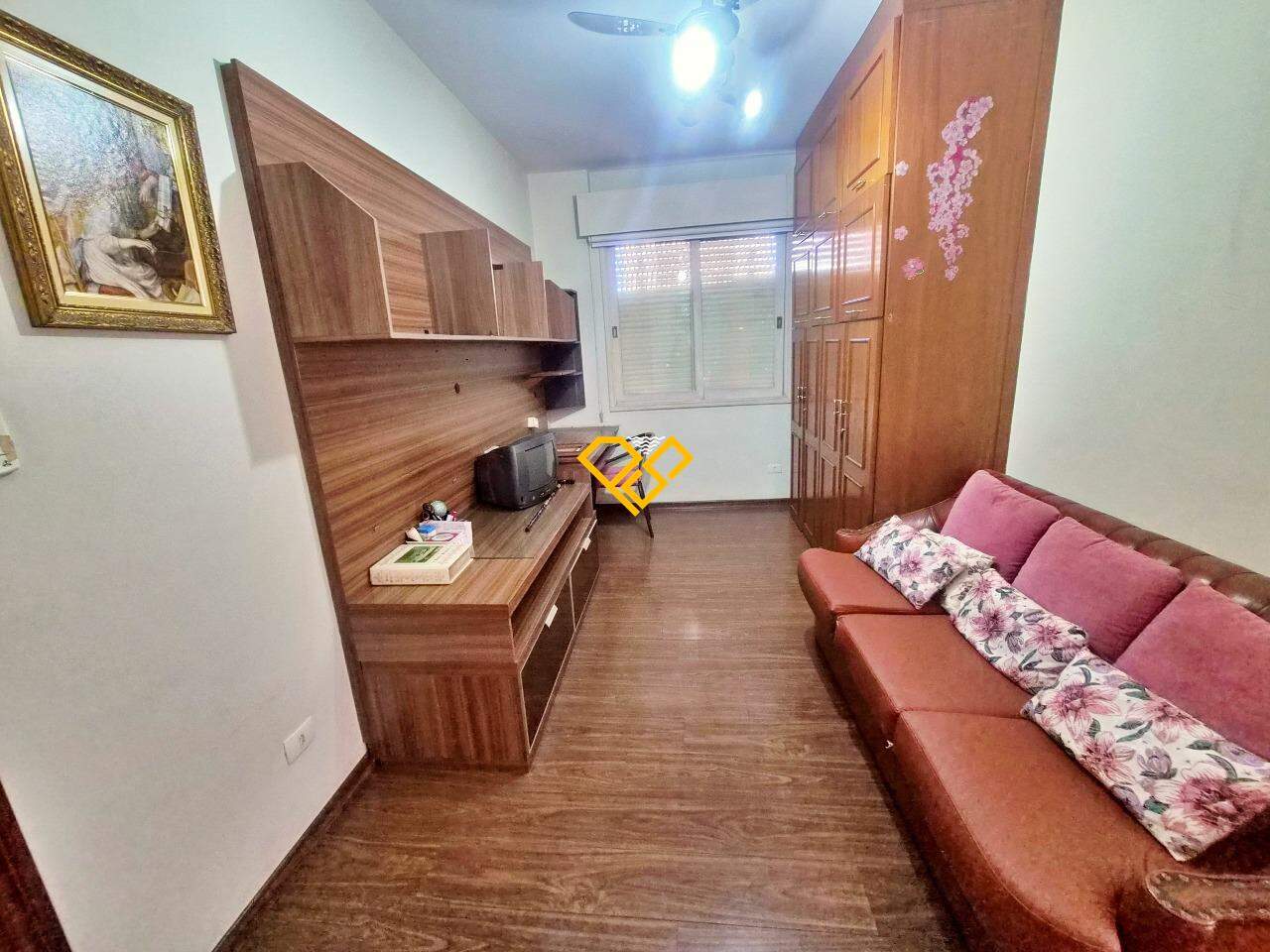 Apartamento à venda no Gonzaga: Dependência revertida