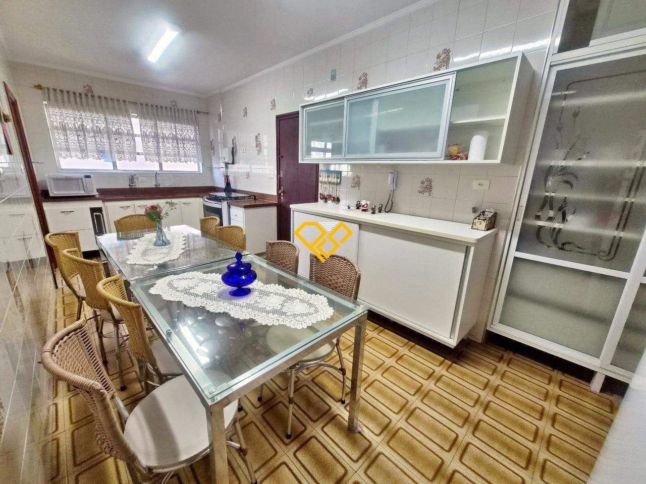 Apartamento à venda no Gonzaga: Cozinha