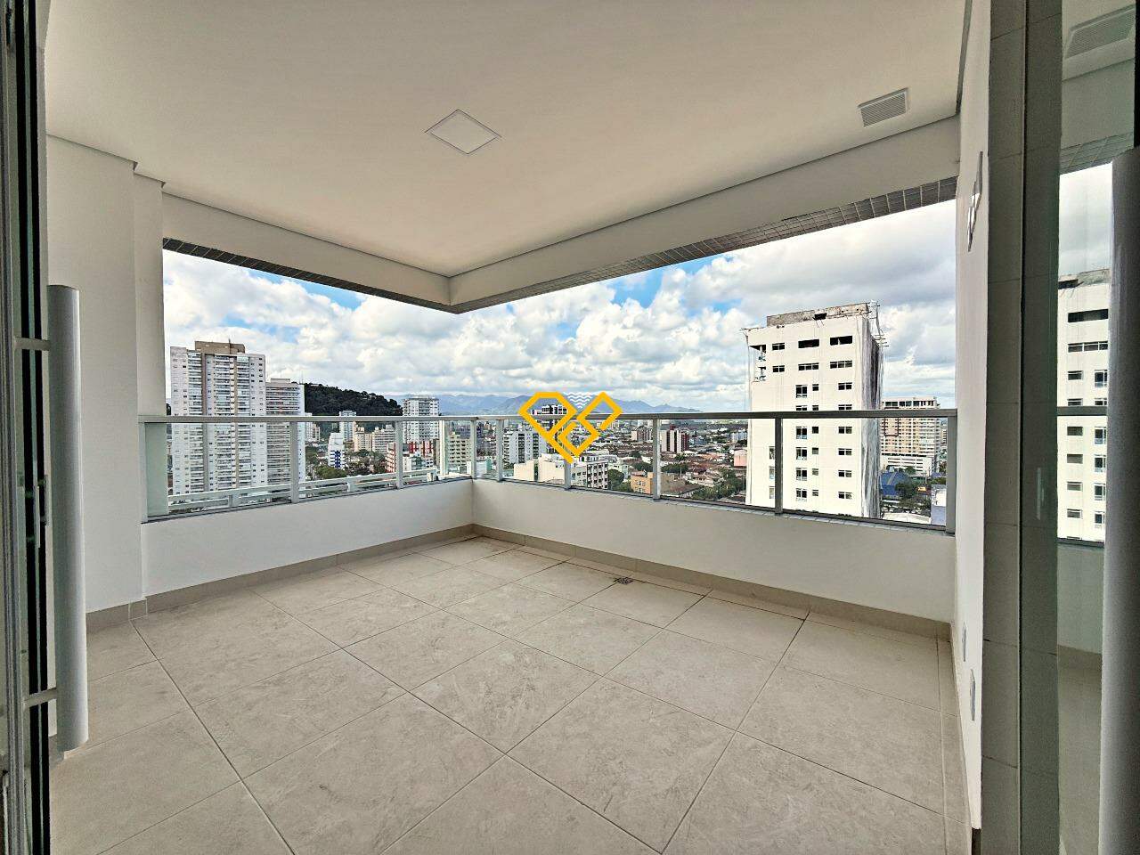 Apartamento à venda no Campo Grande: Varanda