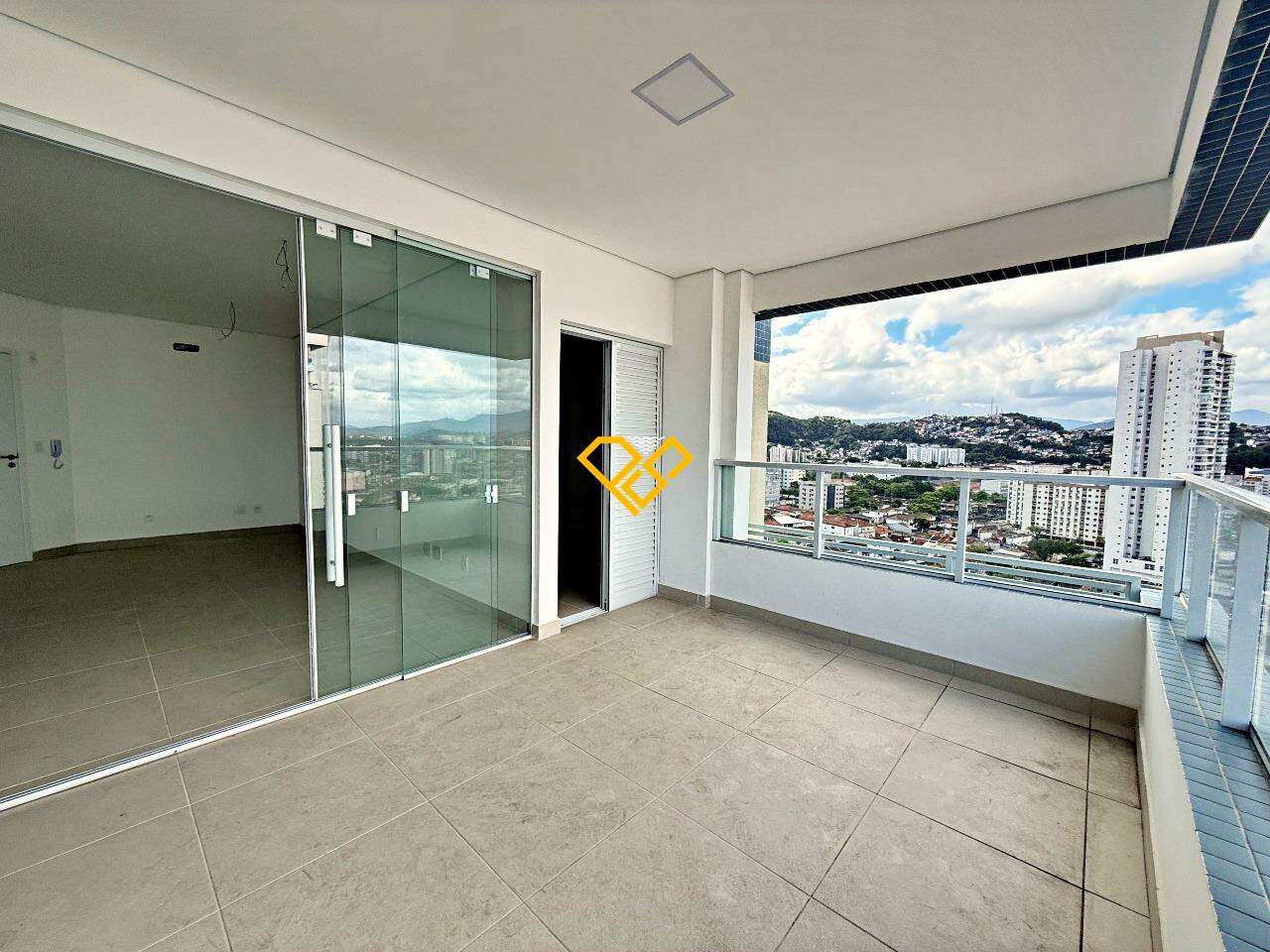 Apartamento à venda no Campo Grande: Varanda