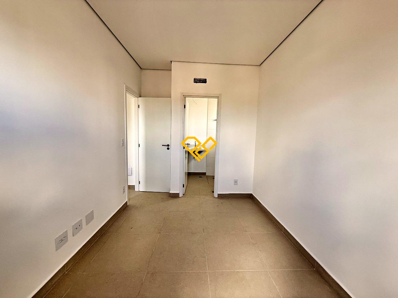 Apartamento à venda no Campo Grande: Dormitório 1 - suíte