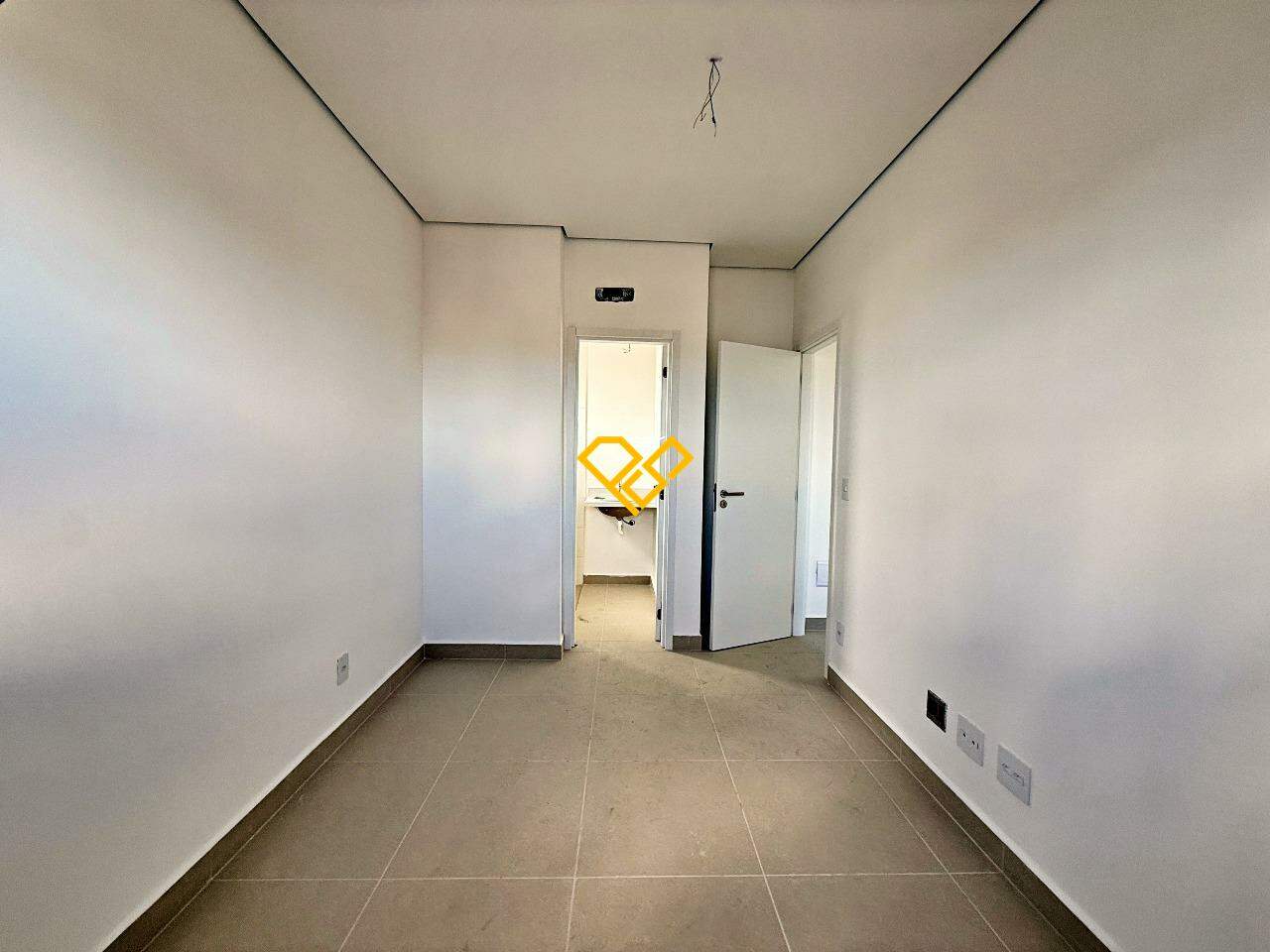 Apartamento à venda no Campo Grande: Dormitório 1 - suíte