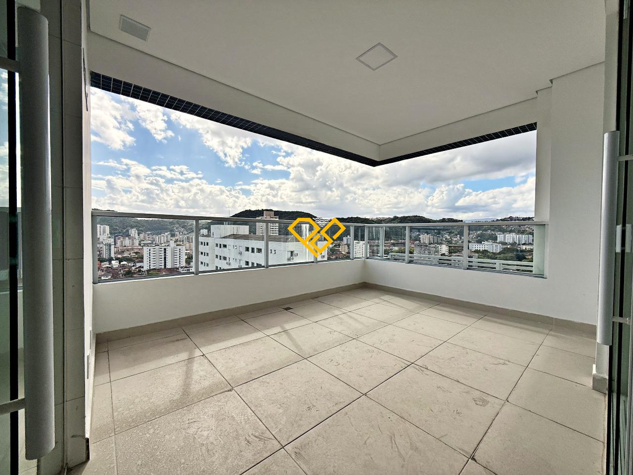 Apartamento à venda no Campo Grande: Varanda